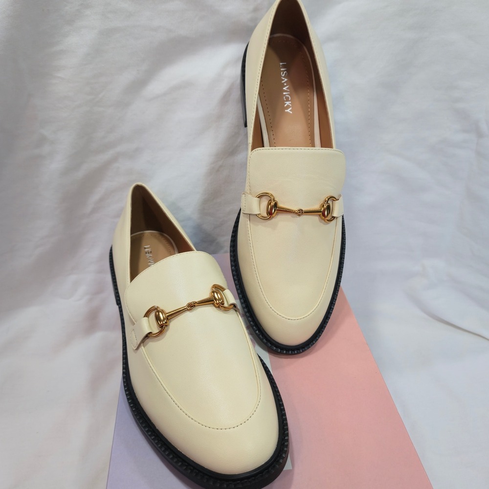 Lisa Vicky Zany V Cream Leather Loafers Gold Horsebit Detail Size Women 9.5M NEW